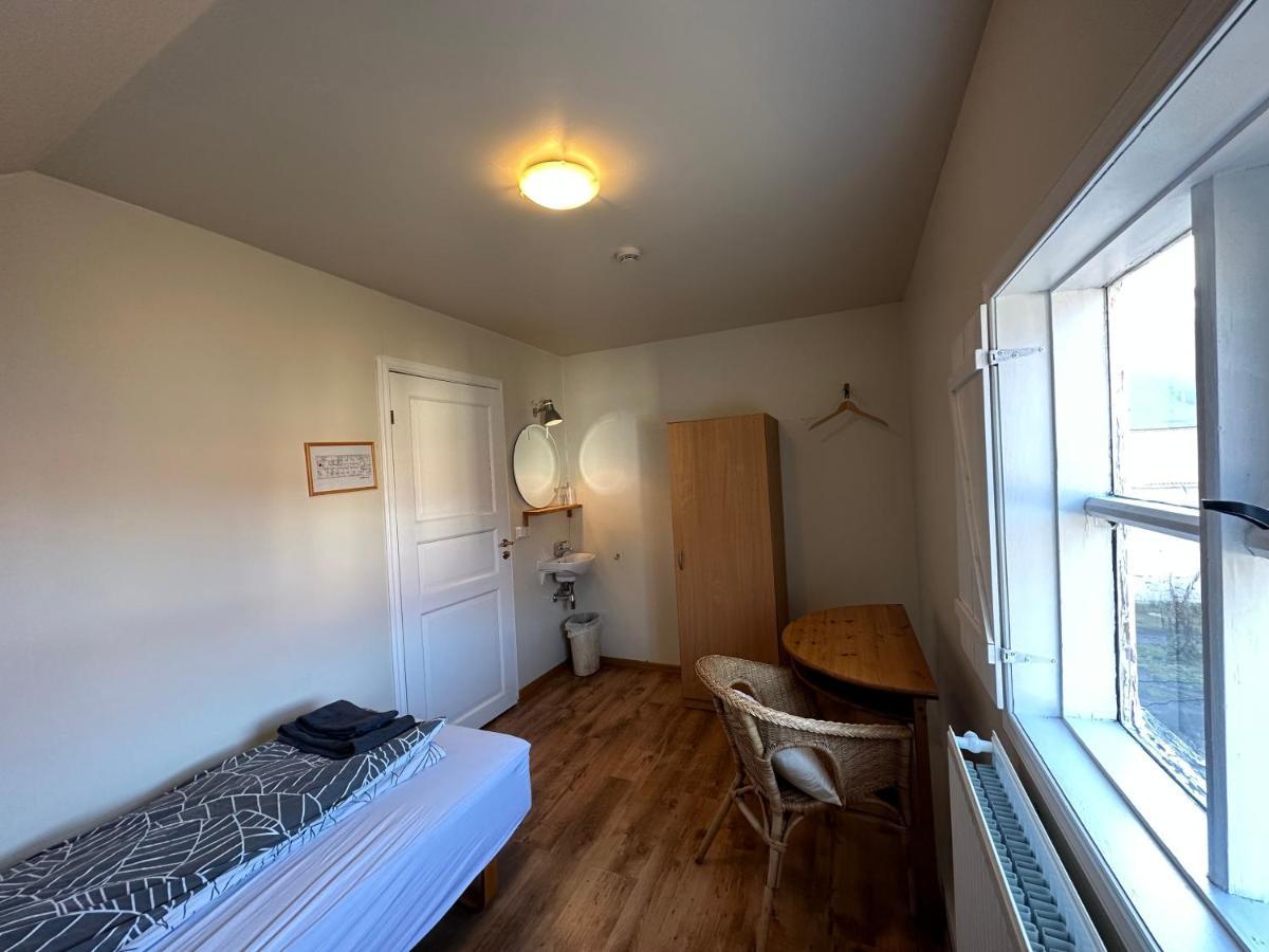 Taergesen Guesthouse Reydarfjordur 外观 照片