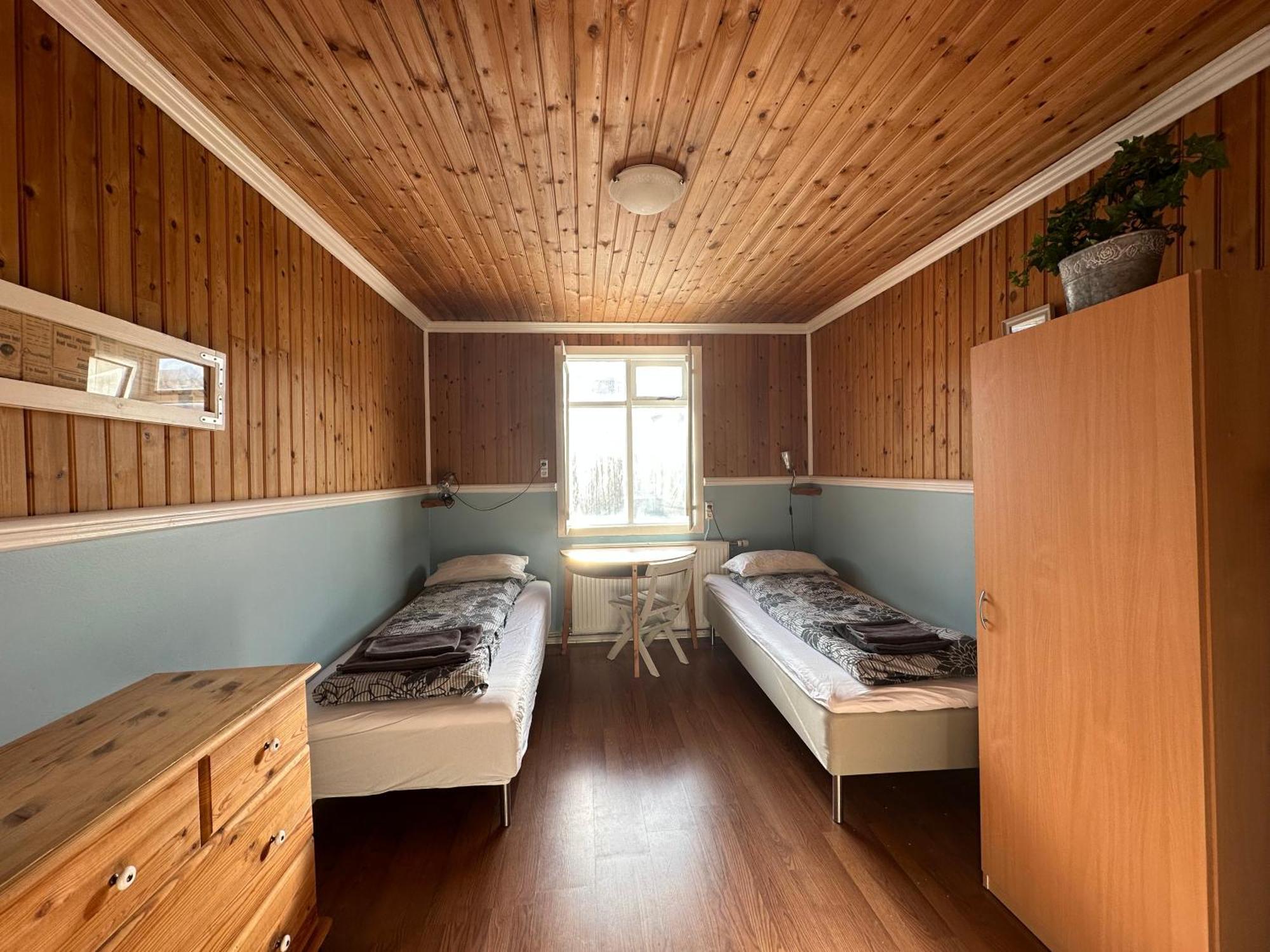 Taergesen Guesthouse Reydarfjordur 外观 照片